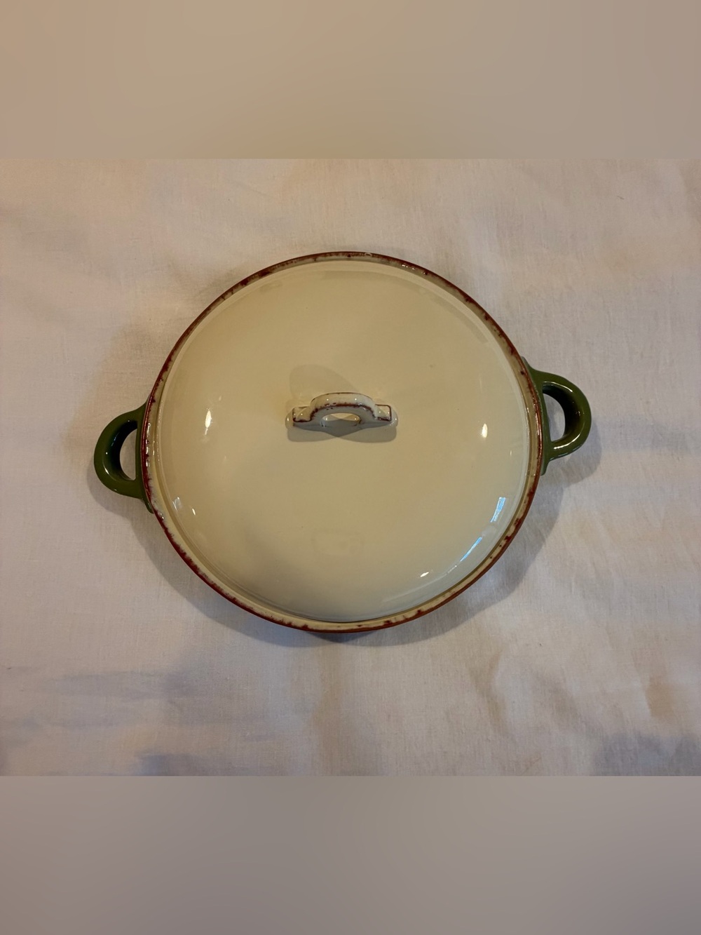 Vietri Covered Casserole Dish in Cream with Green Handles
